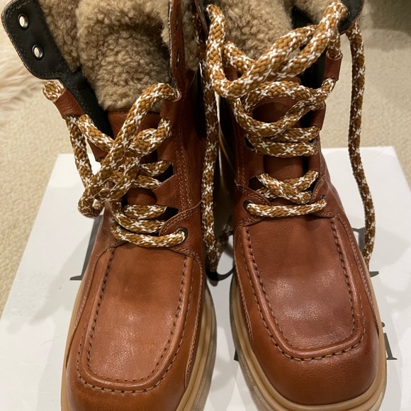 Gorgeous L’dia by Lori leather boots - Picture 2 of 5